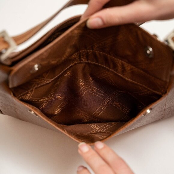 ~ FIRM PRICE ~
VINTAGE LONGCHAMP Camel Colored Leather Crossbody - Picture 14 of 16